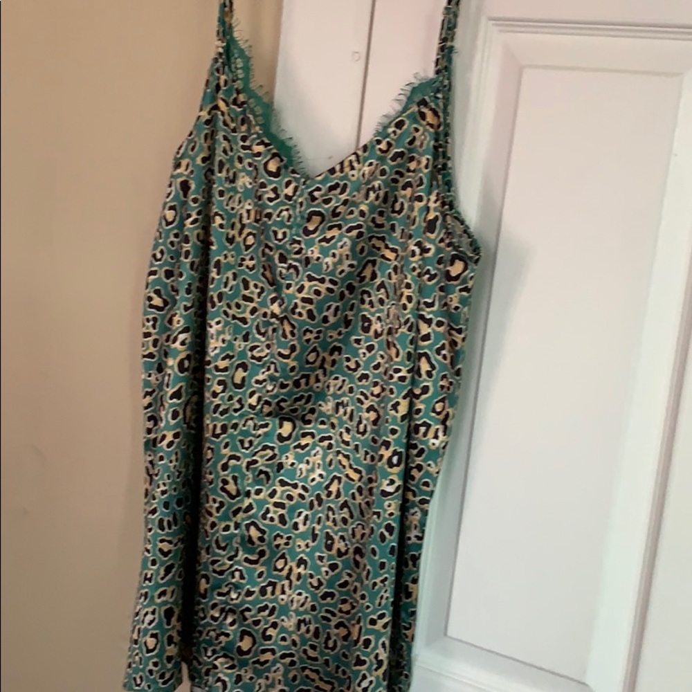 Tank - Picture 3 of 3